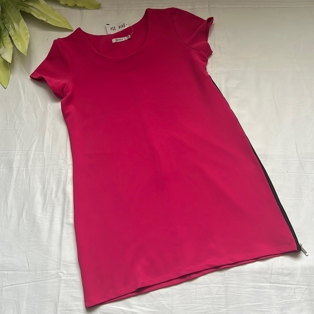 NWT Ricki’s Side Zipper Detail Dress
